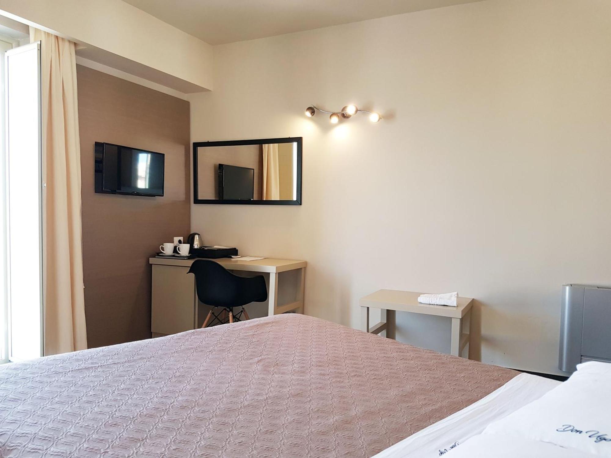 Don Ugo Luxury Rooms Tropea Phòng bức ảnh